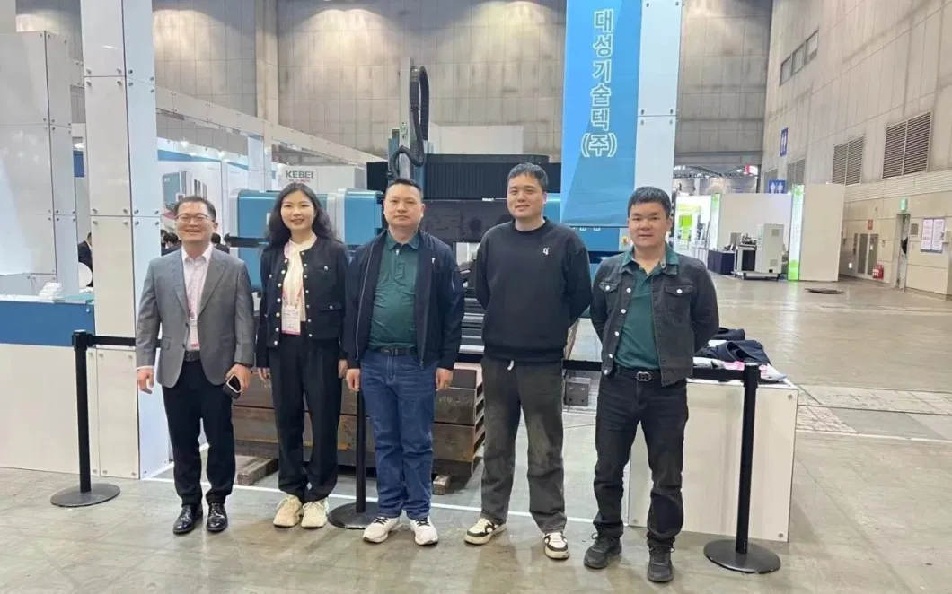 ベーベルプレート 鉄繊維レーザー切断機 グラウンド 5 軸 30kw 20kw 3